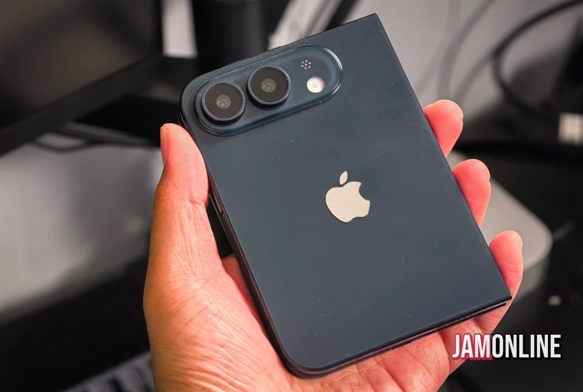 Machetă iPhone Fold (pe negru) (galerie)