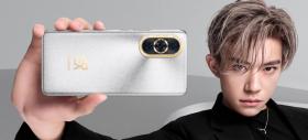 HUAWEI nova 10 Pro debutează oficial: Prima cameră selfie cu zoom 5X, display OLED generos și alimentare rapidă la 100W