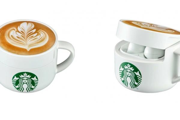 Fan die-hard Starbucks? Acum ai o husă "ceașcă de cafea" pentru Galaxy Buds 2 și huse tematice pentru întreaga serie Galaxy S22