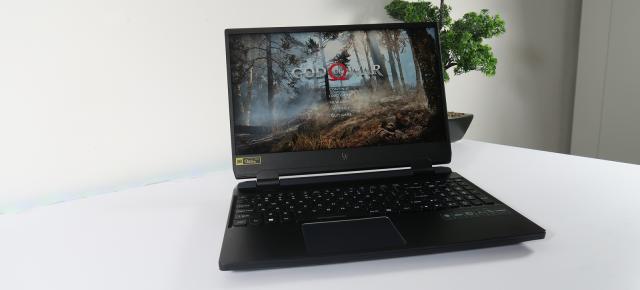 Prezentare Acer Predator Helios 300 (2022) - Laptopul de gaming care îți aduce tehnologiile NVIDIA de ultimă oră și gaming de top, cu grafică RTX 3070 Ti