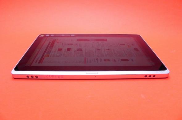 Review Acer Iconia W700: tableta cu dotări de ultrabook, puternică și masivă (Video): review_acer_iconia_w700_mobilissimo_ro_04jpg.jpg