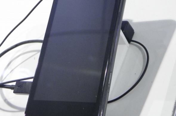 MWC 2012: LG Optimus 3D Max hands on preview - cel mai nou telefon 3D În acțiune din Barcelona (Video): dscn0351.jpg