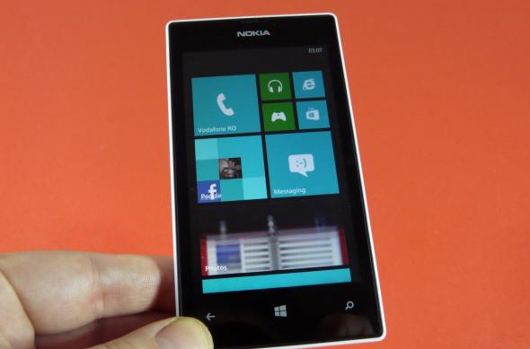Nokia Lumia 520 review: raport calitate-preț imbatabil și acustică fără reproș (Video): nokia_lumia_520_review_mobilissimo_ro_21jpg.jpg