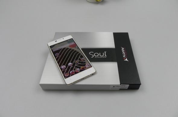 Allview X2 Soul Mini Unboxing + Concurs: cel mai subțire telefon din România vine cu accesorii elegante (Video): allview_x2_soul_mini_review_065jpg.jpg
