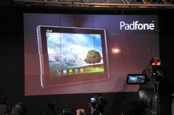 MWC 2012 & Încă o zi de premii: prezentare energică ASUS, conferință la Muzeul de Rock și o atmosferă electrizantă (Video): dscn0124jpg.jpg