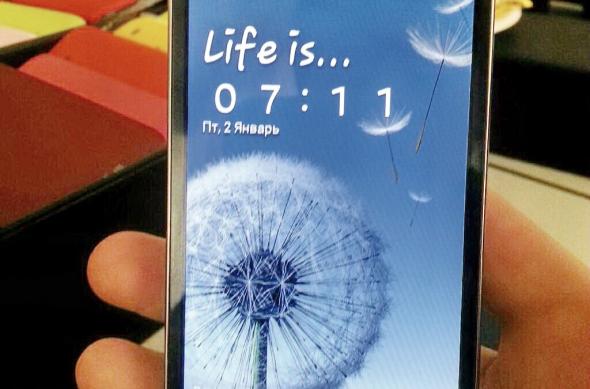 Samsung Galaxy S4 Mini apare deja În imagini, are dotări modeste: i91901.jpg