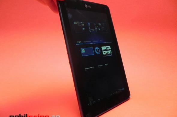 Review LG Optimus Pad - prima tabletă 3D nu iese În evidență și la capitole 2D (Video): lg_optimus_pad_mobilissimo_18.jpg