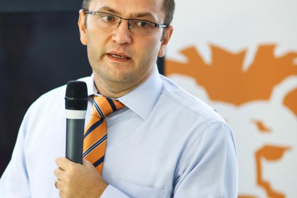 ING anunță servicii extinse de mobile banking, plăți contactless cu ING Pay