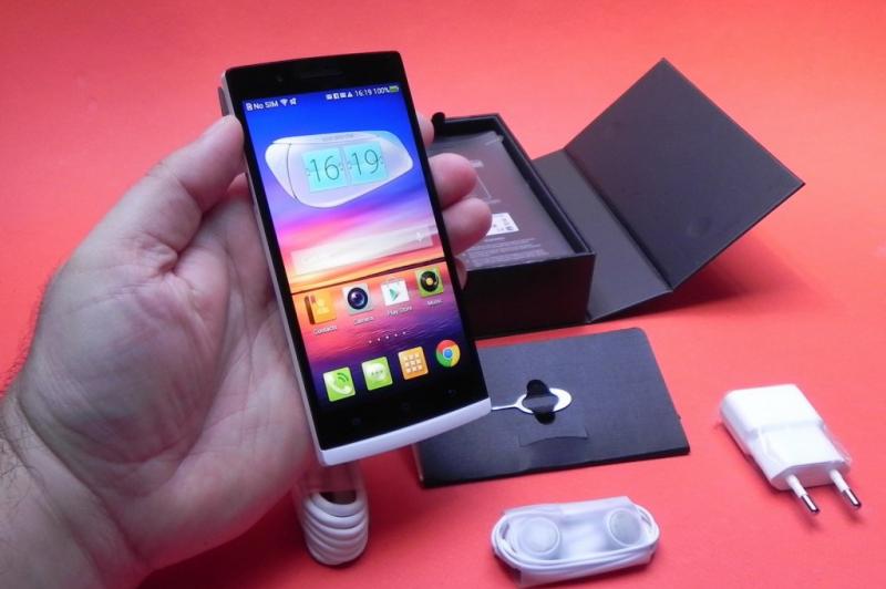 Oppo Find 5 unboxing: cea mai elegantă cutie de smartphone din ultimii ani ascunde un flagship interesant! (Video): oppo_find_5_unboxing_mobilissimo_6jpg.jpg