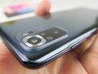 Redmi Note 10S: Design tipic Redmi Note 10, cu accent pe confort, colorit plăcut