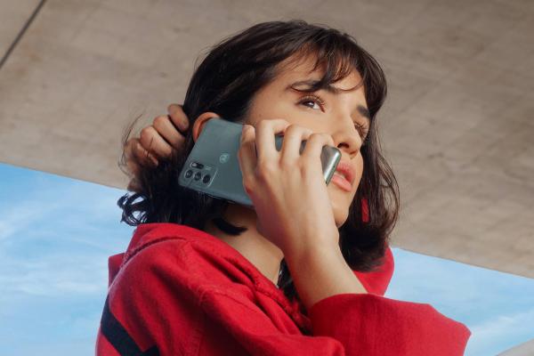 Motorola Moto G60s debutează pe piața din Europa la suma de 249 euro; Surprinde prin încărcare la 50W și ecran 120Hz