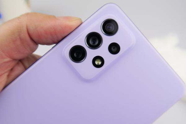 Samsung Galaxy A72 4G: Cameră de top 10 midrange în 2021