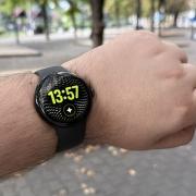 Google Pixel Watch 5 (45mm) Review: Minimalism, gesturi inteligente și o integrare excelentă cu ecosistemul Pixel; Un smartwatch care știe să fie cu adevărat SMART!