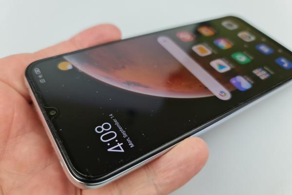 Luminozitate display Xiaomi Mi 10 Lite 5G și ecranul văzut la mocroscop