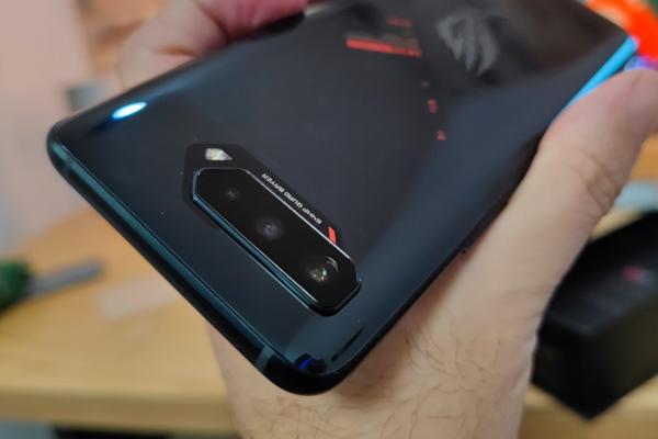ASUS ROG Phone 5s: Camera lui ROG Phone 5 revine, parcă având un plus la selfie