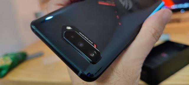 ASUS ROG Phone 5s: Camera lui ROG Phone 5 revine, parcă având un plus la selfie