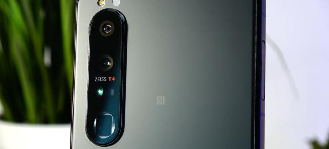 Sony Xperia 1 III: Cameră ca de iPhone 13 Pro, cu extra moduri Foto/Video