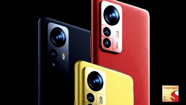 <b>Redmi Note 12 şi alte telefoane Xiaomi din 2022 au detalii dezvăluie; Procesoare Snapdragon 7 Gen 1 şi Dimensity 8000 apar pe listă</b>De abia a apărut Redmi Note 11 în cadrul unei lansări globale şi iată că deja se discută despre Redmi Note 12, ba chiar mai mult decât atât, apărând şi informaţii despre alte telefoane Xiaomi încă nelansate. Ele sunt cuplate cu procesoare noi