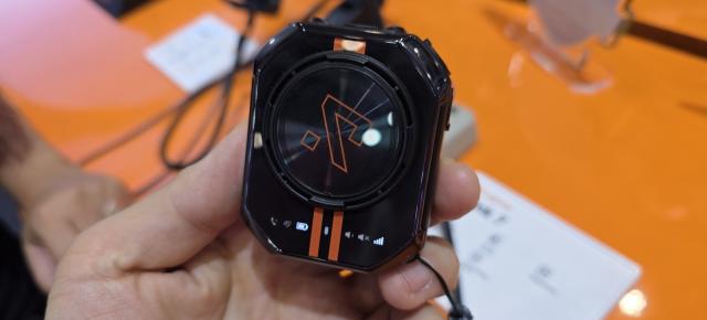 Walkie-talkie-ul care „bate” până pe alt continent: am testat RugOne XLink 7 la IFA 2026