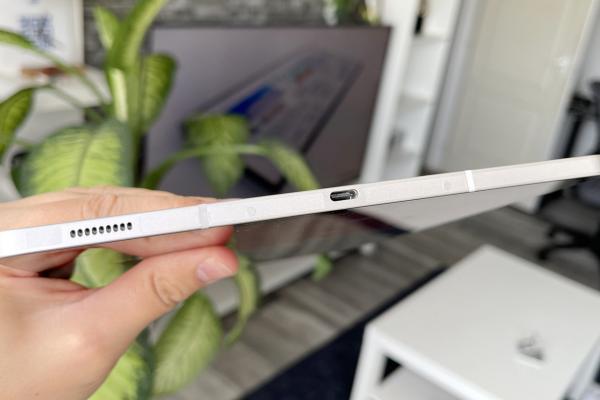 Samsung Galaxy Tab S9 FE+ 5G: Baterie cu recorduri, binevenită în orice ghiozdan