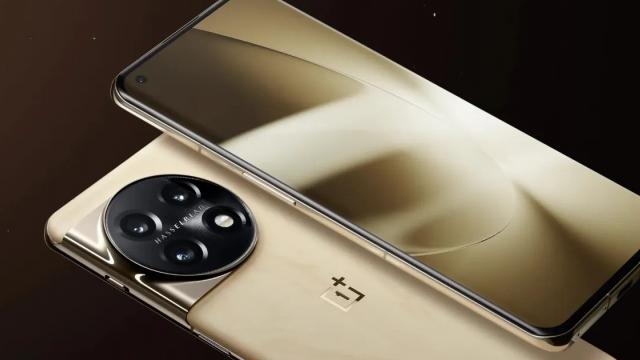 <b>Flagship-ul OnePlus 12 sosește la nivel global în luna ianuarie 2024; Alături de el vine OnePlus 12R</b>Pe 4 decembrie OnePlus va anunța noi produse foarte interesante în China. Ar sosi flagship-ul OnePlus 12, căștile OnePlus Buds 3, posibil să vedem chiar un smartwatch nou cu Wear OS. Totuși, la nivel global terminalele menționate ar ajunge mai târziu