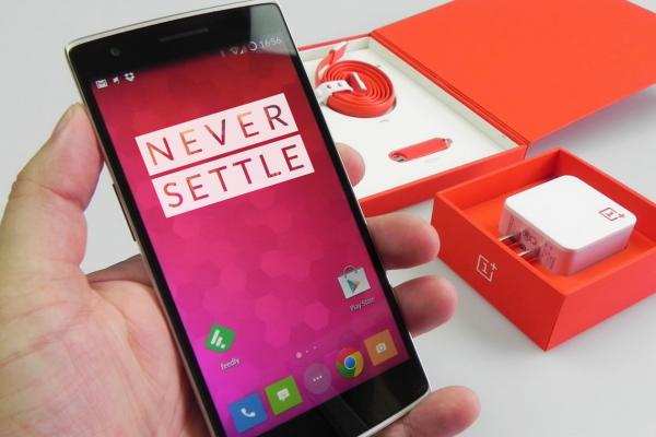 Un deceniu de „Never Settle”: 10 ani de la debutul lui OnePlus One, primul flagship killer din lume (Scurtă istorie a brand-ului)