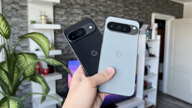 <b>Seria Google Pixel 10 va include 4 modele anul viitor, iar între timp îl așteptăm pe Pixel 9a </b>Google a extins ca niciodată seria Pixel 9 în 2024, cu nu mai puţin de 4 modele incluse: Pixel 9, Pixel 9 Pro, Pixel 9 Pro XL şi Pixel 9 Pro Fold. Au apărut acum primele informaţii şi despre Pixel 10, la pachet cu un leak despre Pixel 9a. Sursa afirmă