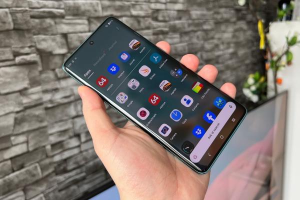 Motorola edge 60 fusion: Performanță la nivelul predecesorului, cu o schimbare de la Snapdragon la MediaTek fără upgrade-uri notabile