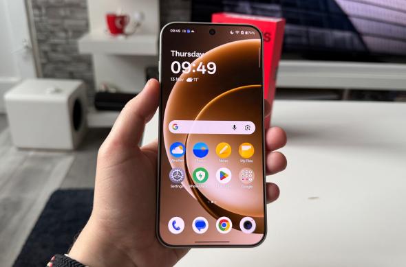 OnePlus 15 - Unboxing: OnePlus-15-Unboxing_ (11).jpg