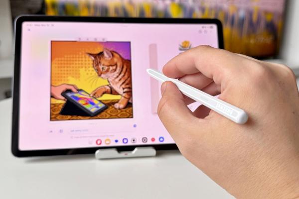 Samsung Galaxy Tab S11: OneUI 8.0 și Galaxy AI fac o echipă minunată, acompaniate de un S Pen mai deștept