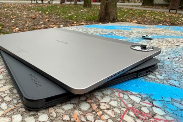 HONOR Pad 10: Design pe bază de aluminiu prelucrat la 270 de grade