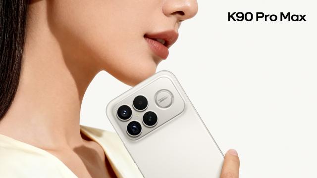 <b>Cum stă POCO F8 Ultra la capitolul performanță? Iată ce scoruri obține în GeekBench</b>Ne apropiem curând și de lansarea lui POCO F8 Ultra și POCO F8 Pro, telefoane care au tot bifat apariții în online și care astăzi își mai trec una în cont. Vorbim despre o listare din GeekBench pentru varianta Poco F8 Ultra, identificată 