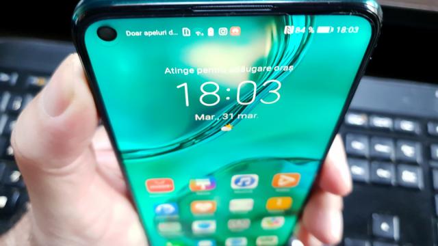 Huawei P40 Lite: OS, UI curate şi aerisite, cu gesturi de navigare cu swipe, extra aplicaţii