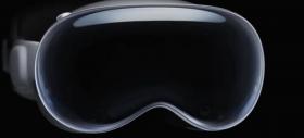 Apple vrea să vândă 400.000 de bucăţi ale headset-ului Vision Pro la lansare