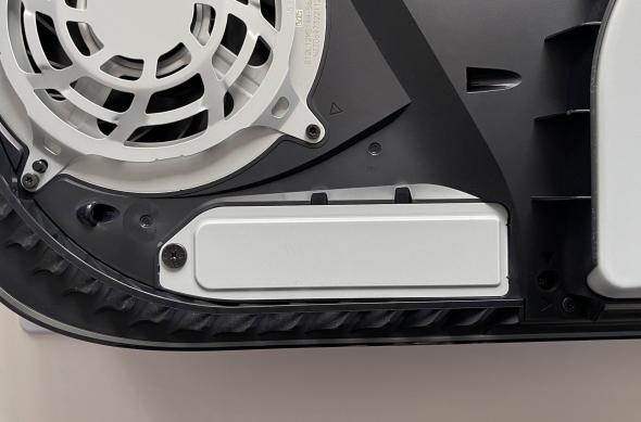 Kingston Fury Renegade - Instalare PS5: Kingston-Fury-Renegade_010.jpg