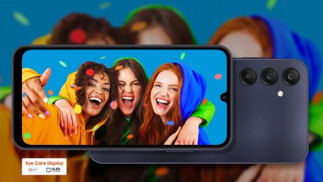 <b>Samsung anunţă oficial telefoanele Galaxy A15, în variante 4G, 5G, dar şi pe Galaxy A25</b>După o sumedenie de scăpări, teasere, postere, Samsung a anunţat oficial în sfârşit telefoanele Samsung Galaxy A15 4G, Samsung Galaxy A15 5G şi Samsung Galaxy A25 5G. E vorba despre terminale cu preţ accesibil şi care aduc dotări atractive