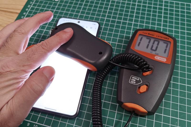 Luminozitate display Google Pixel 8 Pro și display-ul văzut la microscop: IMG20231113165036.jpg