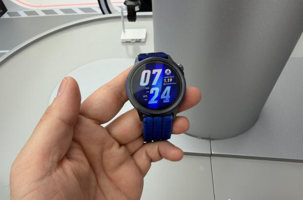 Huawei GT Runner 2 - Fotografii hands-on: Photo 02.03.2026, 12 24 10 (1).jpg