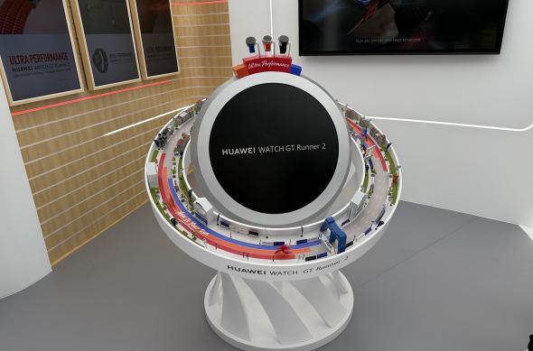 Huawei GT Runner 2 - Fotografii hands-on: Photo 02.03.2026, 12 24 39.jpg