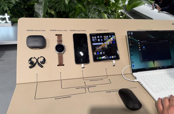 Turul standului Honor la MWC 2026: Photo 02.03.2026, 14 07 36.jpg