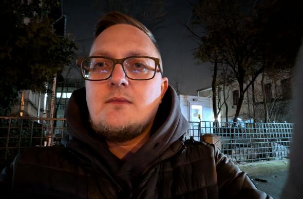 Google Pixel 10a - Mostre noapte selfie: Selfie_ (2).jpg