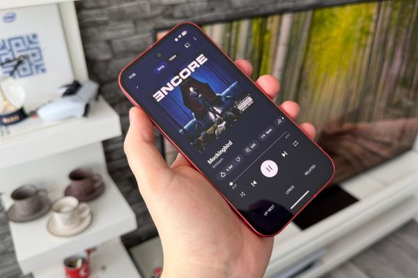Google Pixel 10a: Acustică stereo care îți va satisface nevoile de consum audio tare