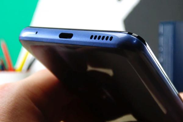 Motorola Moto G60: Acustică mono, cu un plus la volum
