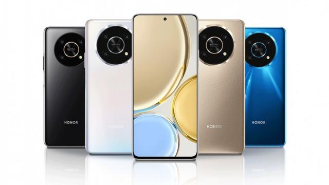 <b>Honor X30 debutează oficial! Smartphone cu CPU Snapdragon 695, sosește cu design în stil Huawei Mate 40 Pro</b>Honor lansa în luna octombrie primele două telefoane din seria X30: X30i și X30 Max. Compania a prezentat astăzi cel de-al treilea model din acest lineup - Honor X30. El este primul telefon din lume cu procesor Snapdragon 695 la interior și vine cu un des