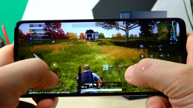 <b>Motorola Moto G60: Benchmark-urile indică o fiabilitate de minim un an</b>Motorola Moto G60 adoptă un procesor Qualcomm Snapdragon 732G, CPU octa core de 8 nm cu GPU Adreno 618. Se găsea şi pe Xiaomi Redmi Note 10 Pro, dar şi pe POCO X3 NFC şi Xiaomi Mi 11 Lite 4G. E însoţit de 6 GB RAM şi 128 GB stocare UFS 2.1