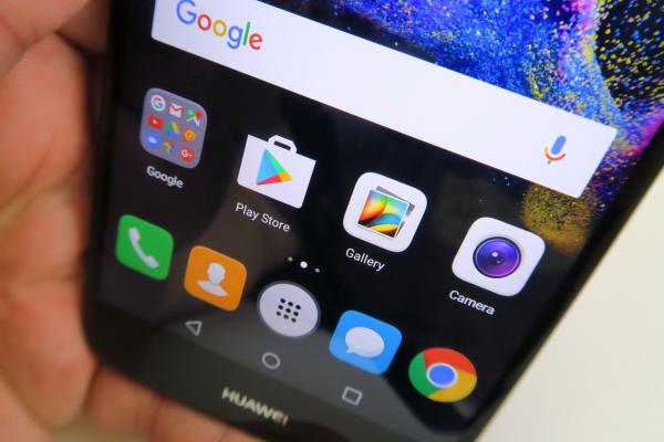Huawei P9 Lite (2017): OS, UI, aplicaţii cu EMUI 5.0 cu stea în frunte