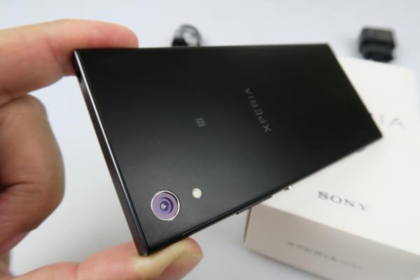 Sony Xperia XA1 - Unboxing
