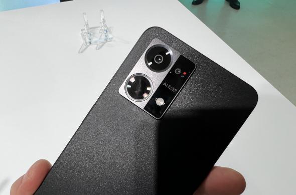 OPPO Reno7 4G - Fotografii Hands-on: OPPO-Reno7-4G_004.jpg