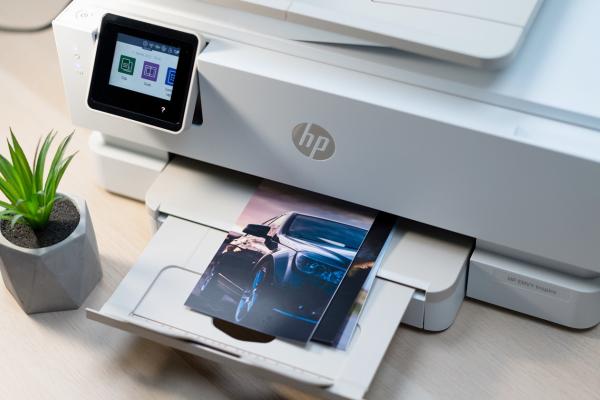 Imprimarea de fotografii la calitate înaltă, acasă, devine mai simplă și mai accesibilă prin sistemul HP ENVY Inspire; Iată ce este și ce presupune acesta