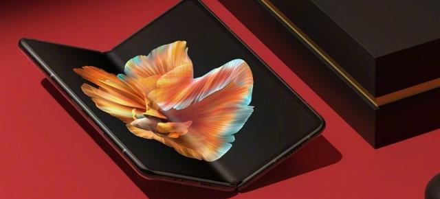 Apar noi detalii cu privire la Xiaomi Mix Fold 2! Pliabilul ar aduce un display interior cu rezoluție 2K și refresh rate de 120Hz
